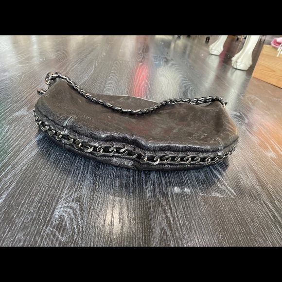 CHANEL bag black caviar and gunmetal hardware - Picture 3 of 7